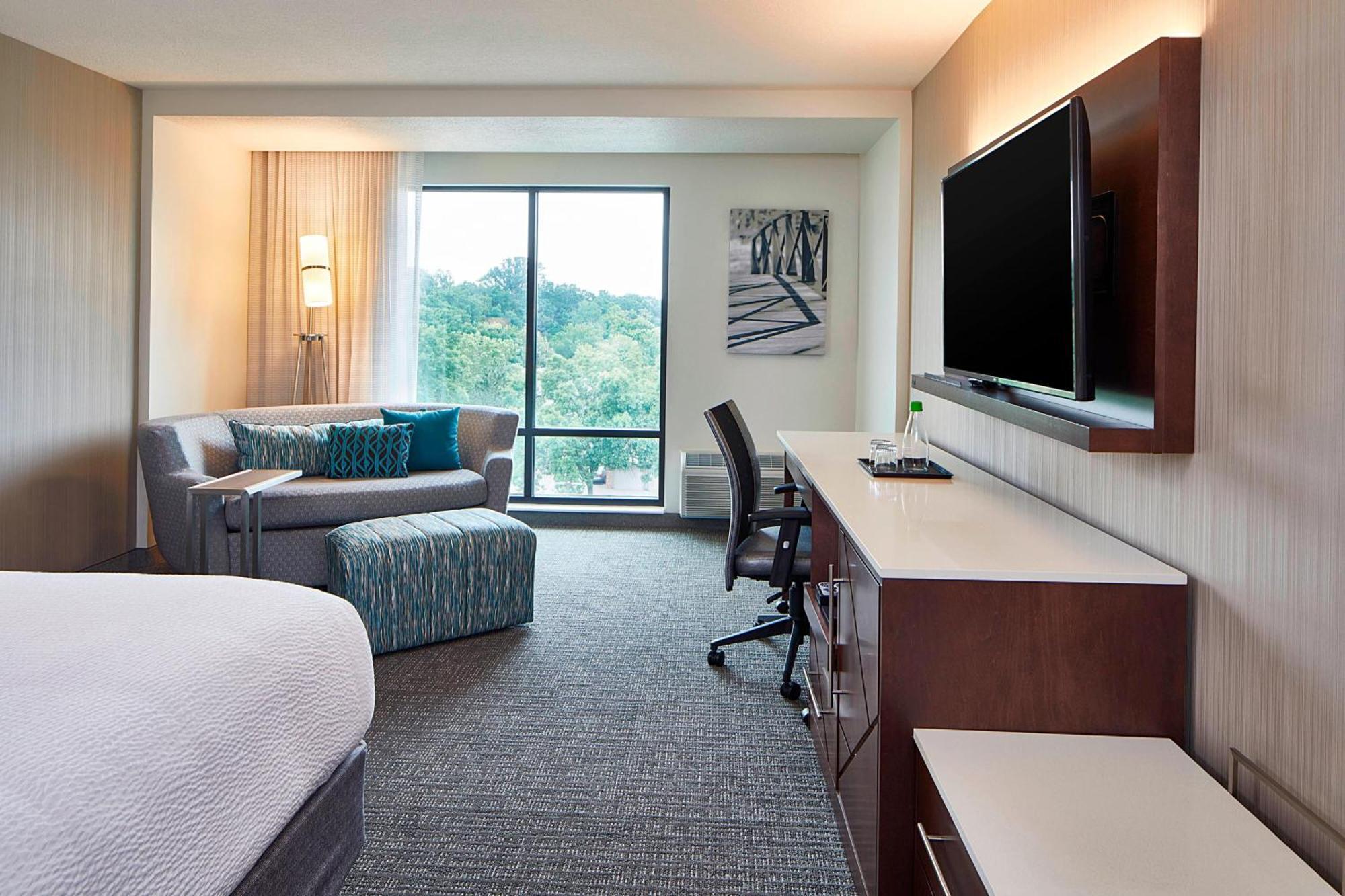 คอร์ตยาร์ด มินนีอาโพลิส เวสต์ Hotel เซนต์หลุยส์พาร์ค ภายนอก รูปภาพ